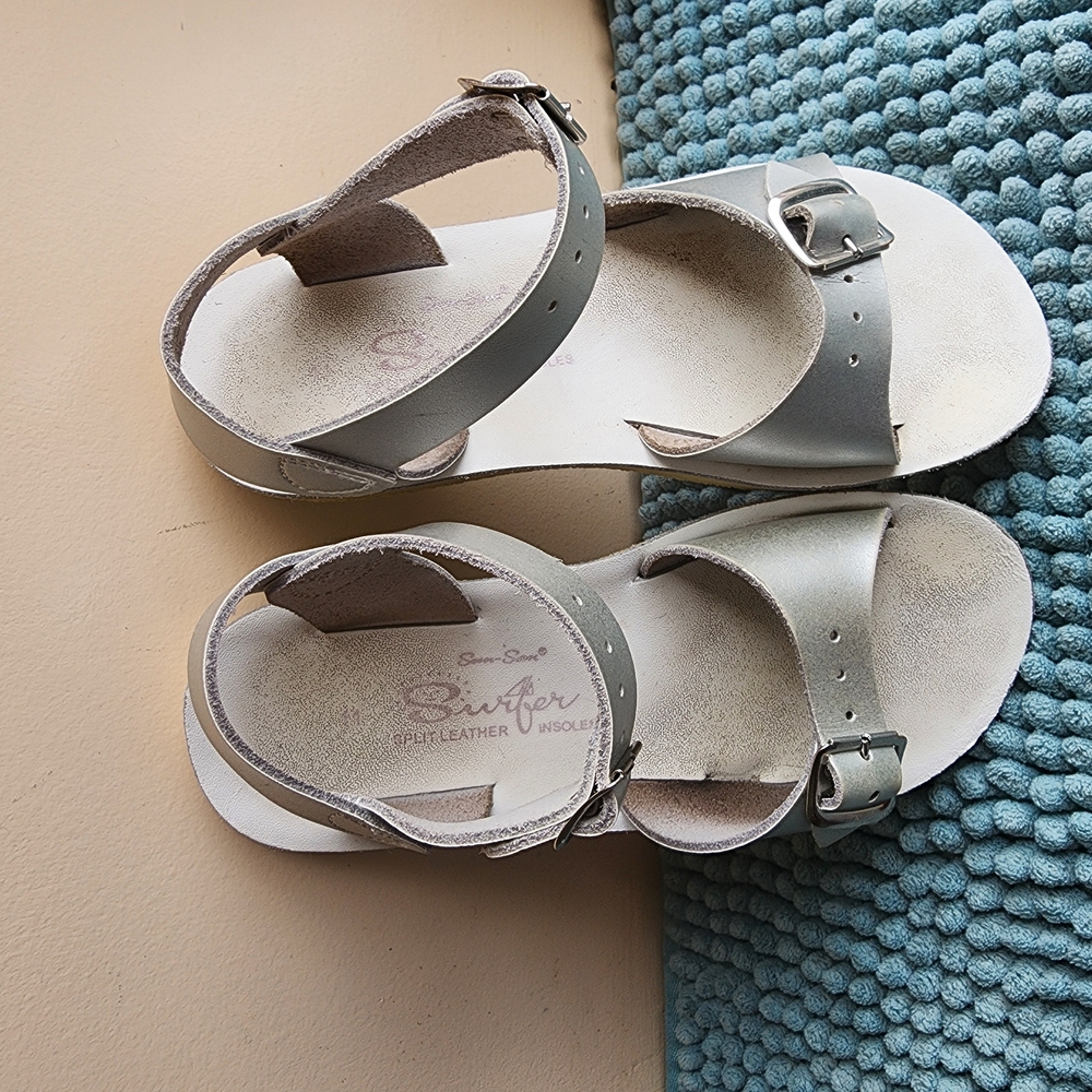 Sansun Silver Sandals with Ankle Strap and Flat Sole Size 11